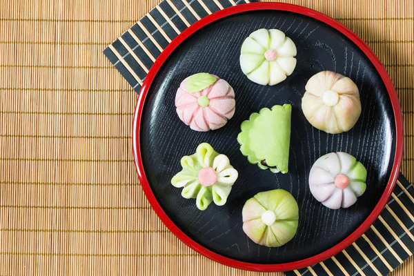 Traditional Japanese Sweets (Wagashi)